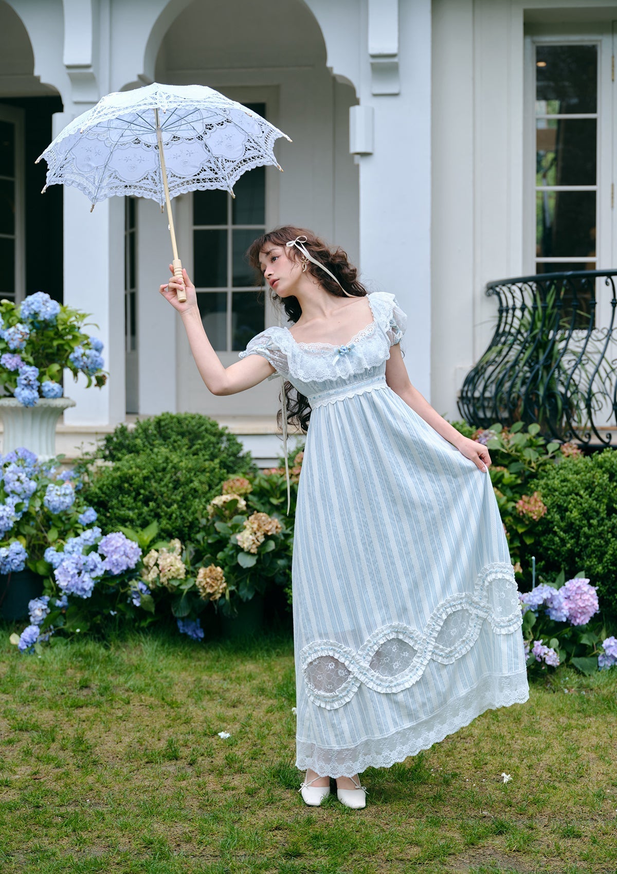 鈥淢atin de fen锚tre fleurie鈥?Dress