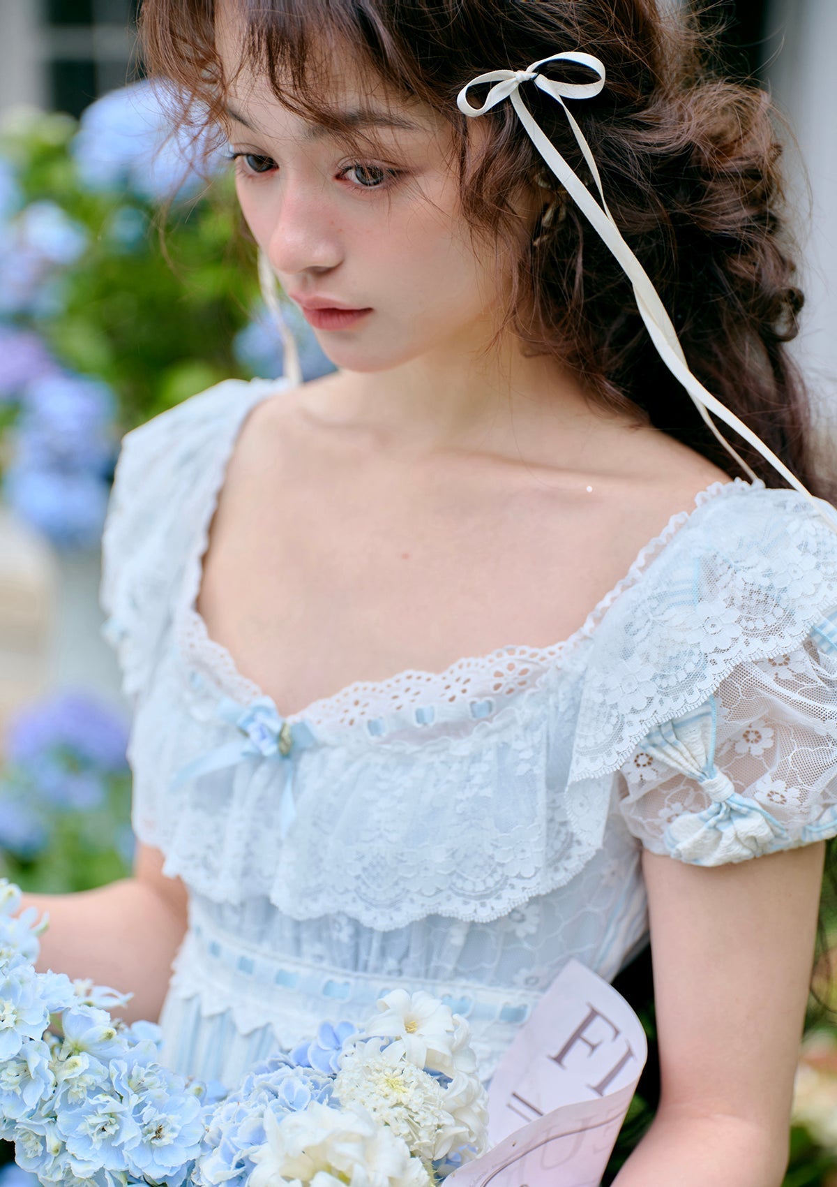 鈥淢atin de fen锚tre fleurie鈥?Dress