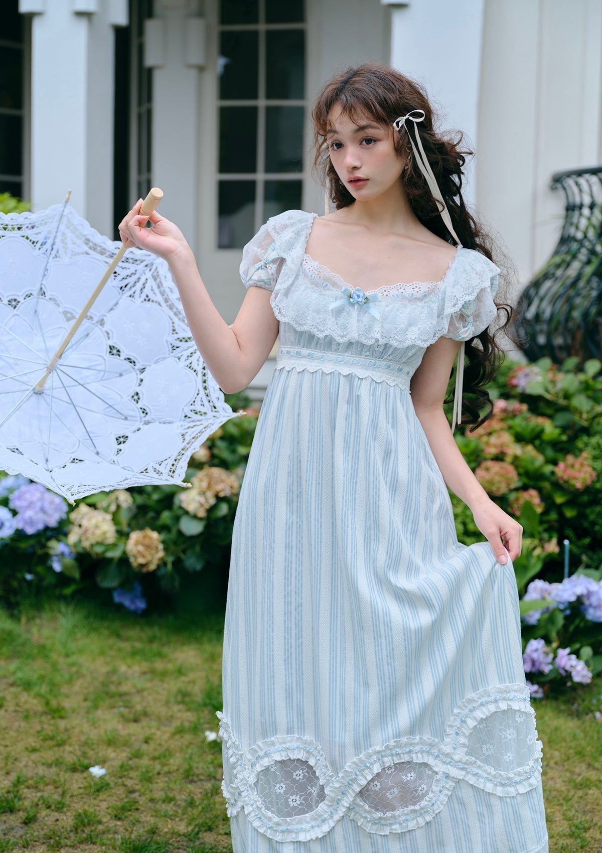 鈥淢atin de fen锚tre fleurie鈥?Dress