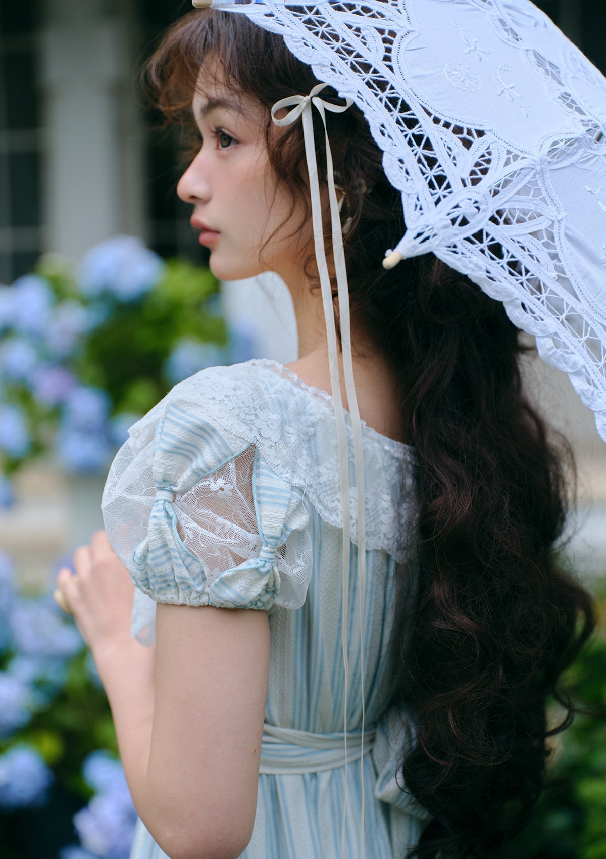 鈥淢atin de fen锚tre fleurie鈥?Dress